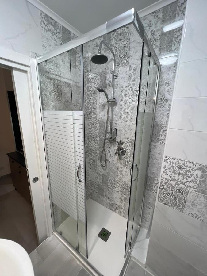 Cristiano Room Наполи Екстериор снимка