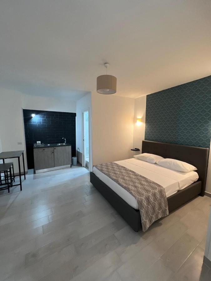 Cristiano Room Наполи Екстериор снимка